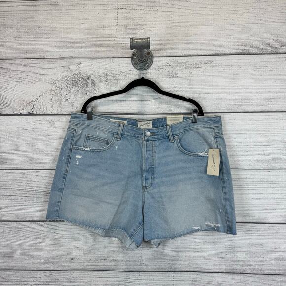 Universal Thread Plus Size Mid-Rise 90's Baggy Denim Shorts Size 18 - Picture 1 of 9